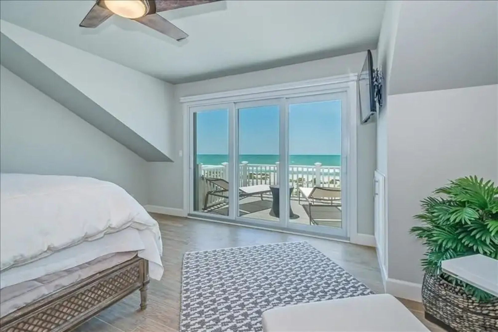 Seagrape Colony 10 - 3 Br Townhouse