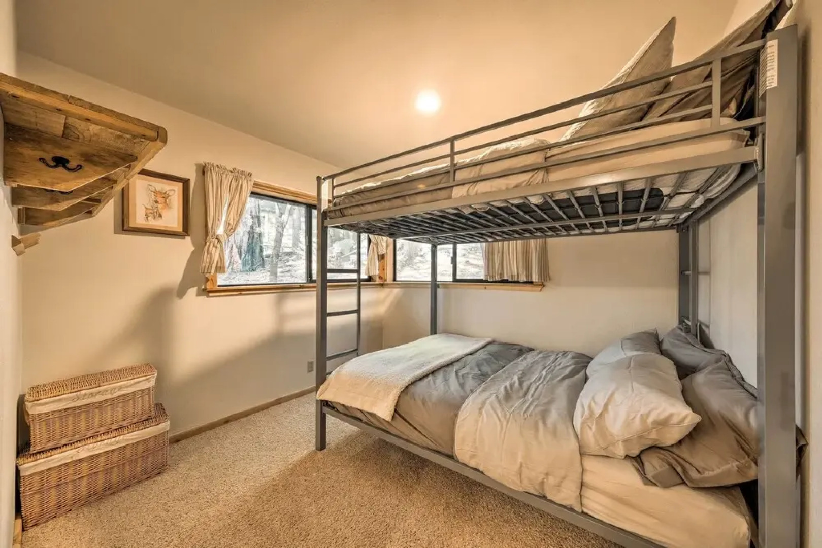 Camp Connell Cabin Near Vineyards & Hiking