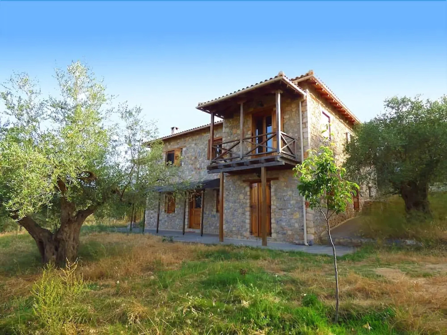 Luxurious Mansion in olive grove & view to Mystras