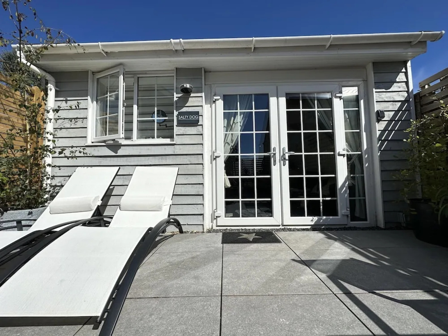 Seaside Cabin Retreat in Hayling Island