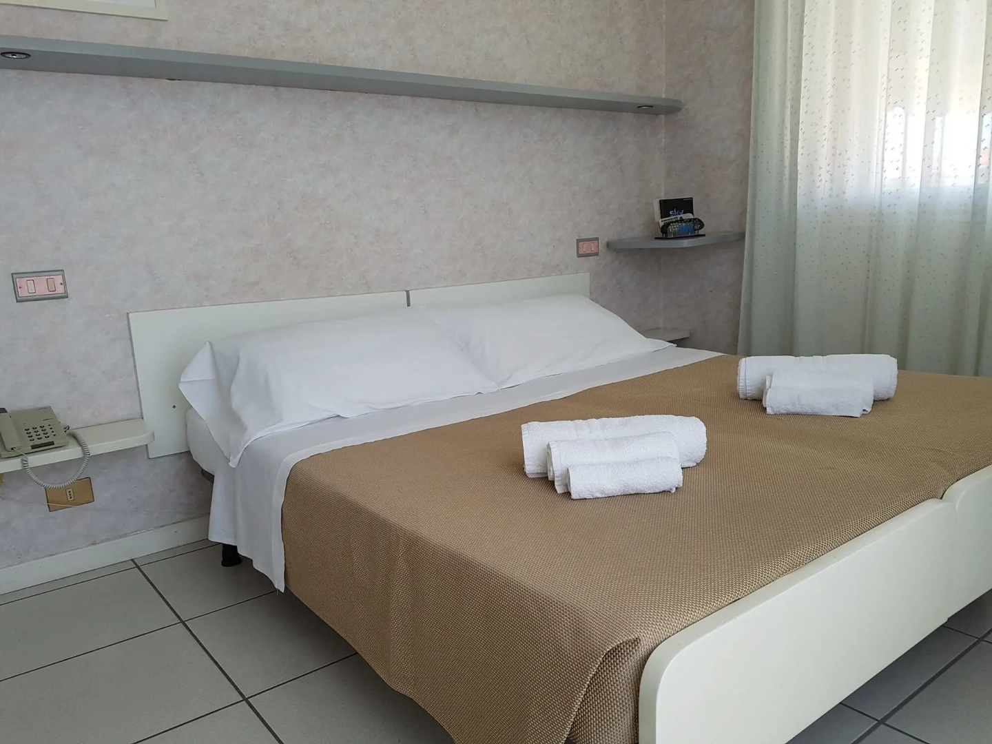 Hotel Carillon