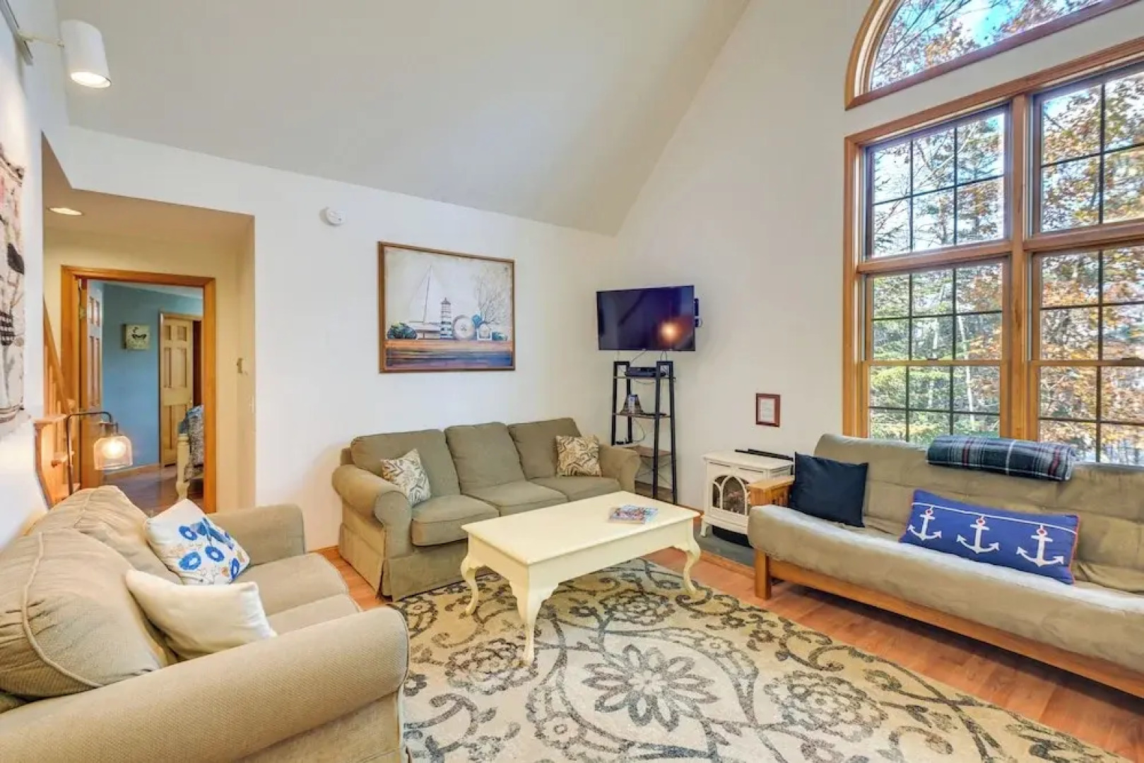 17 Mi to Acadia: Cottage Near Downtown Ellsworth!