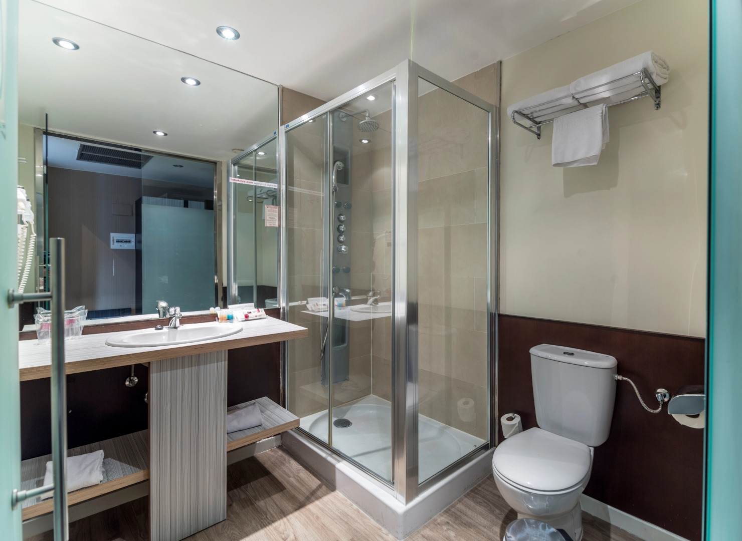 Отель Petit Palace Triball