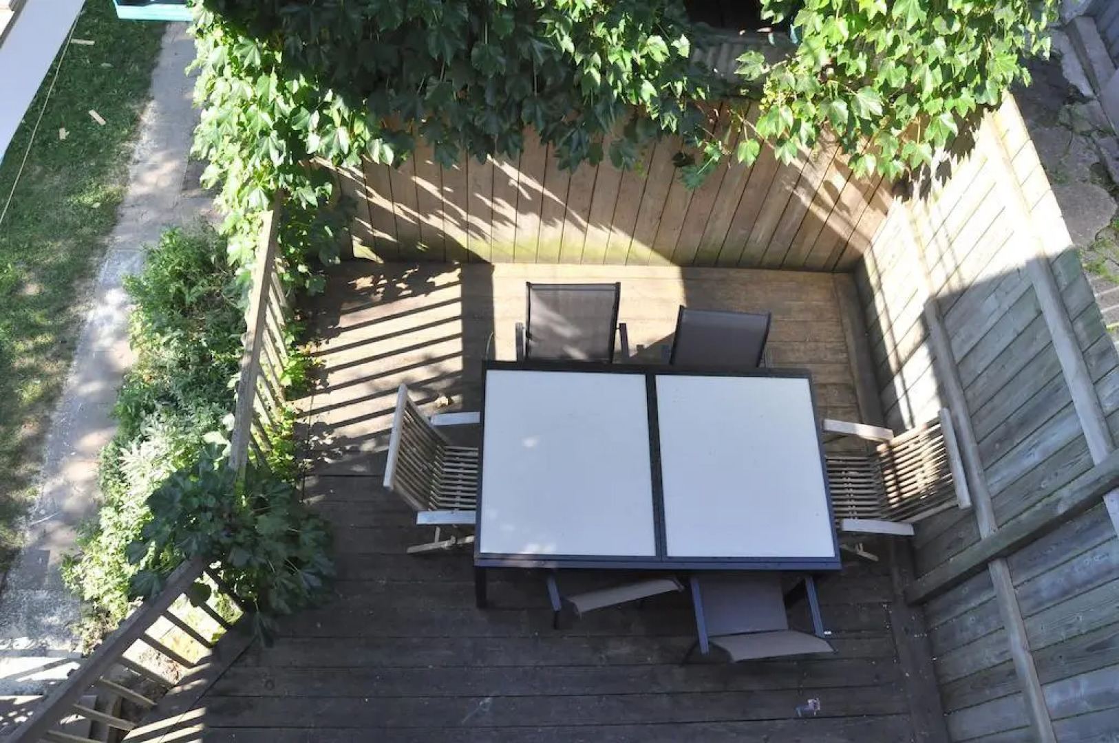 Le Laurier Cottage by HomeInMontreal