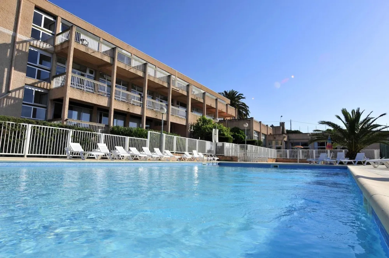 Le Kangourou by Popinns