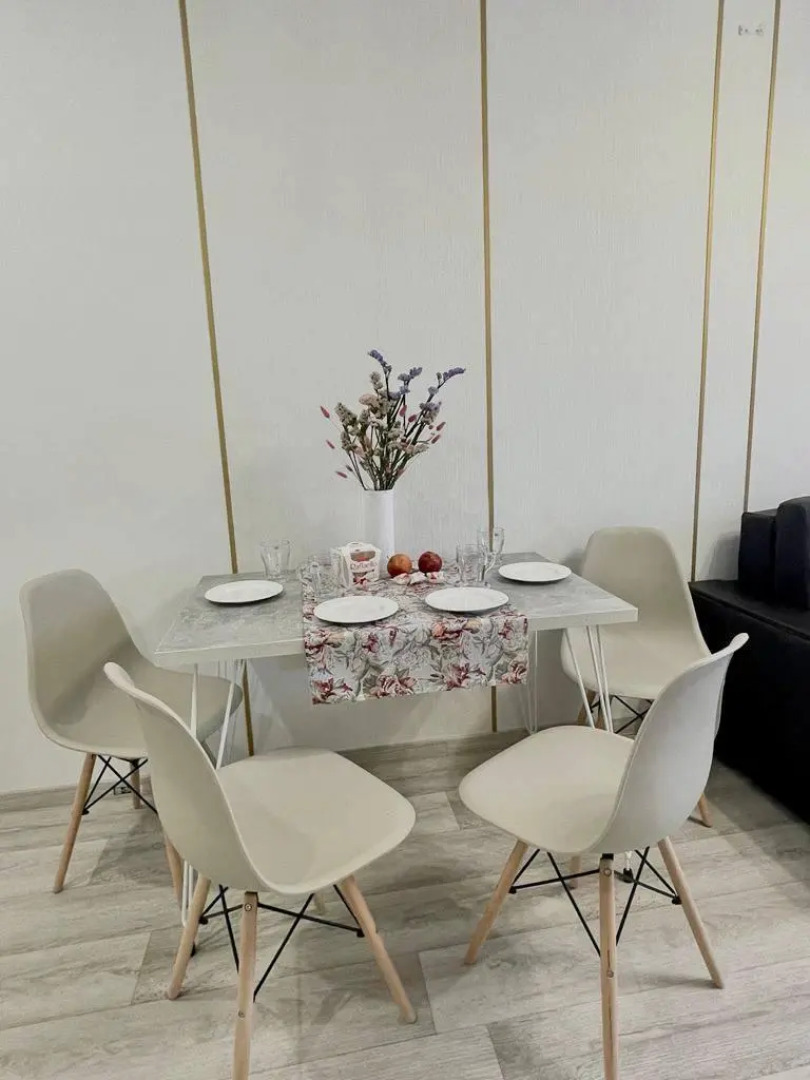 Поделам уютная квартира у арены "Трактор"