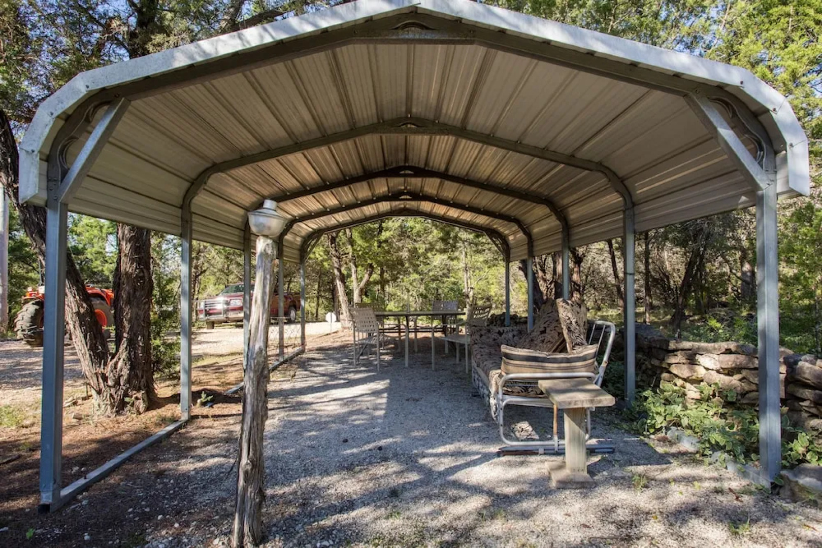 Henrys Hideaway by RedAwning