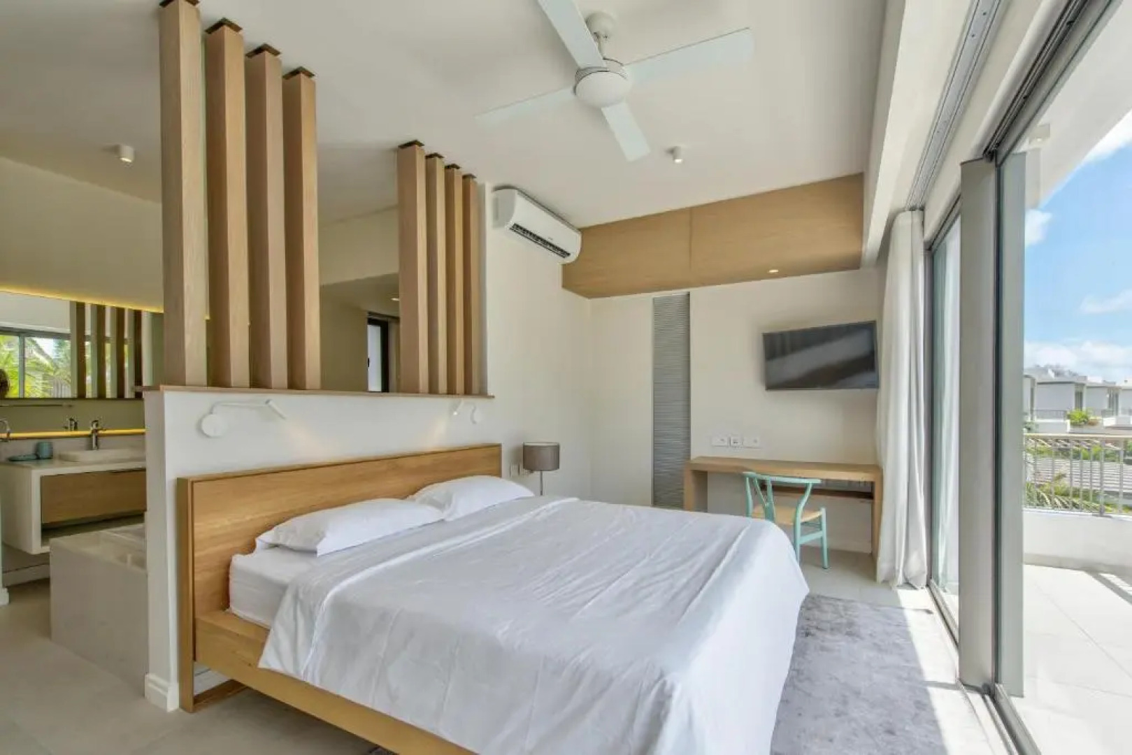 Mont Choisy Le Parc by Pam Golding