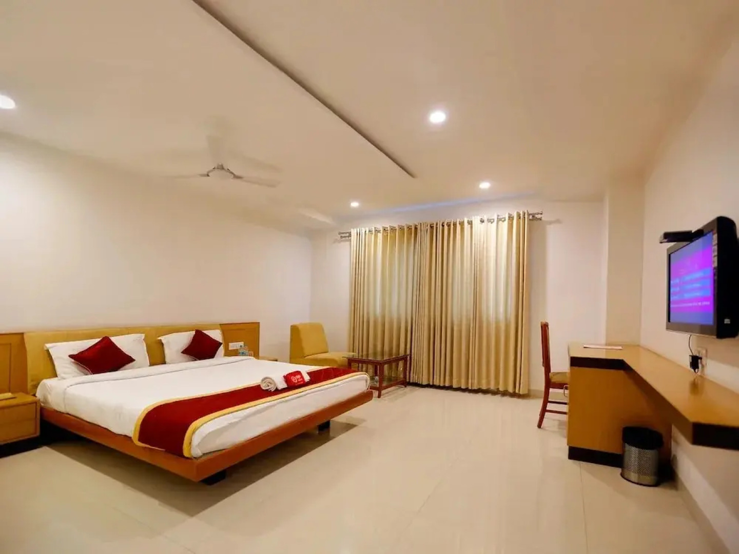 Sybaritic Suites Gachibowli