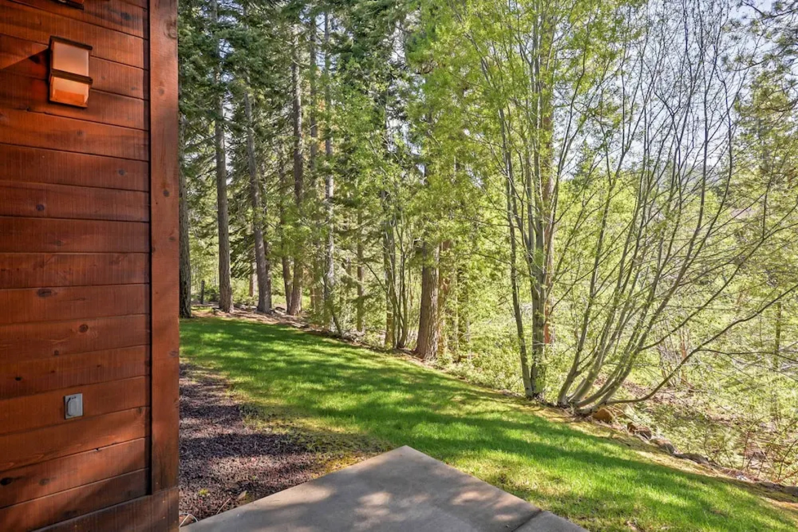 Incline Village Townhome w/ Forest-view Deck