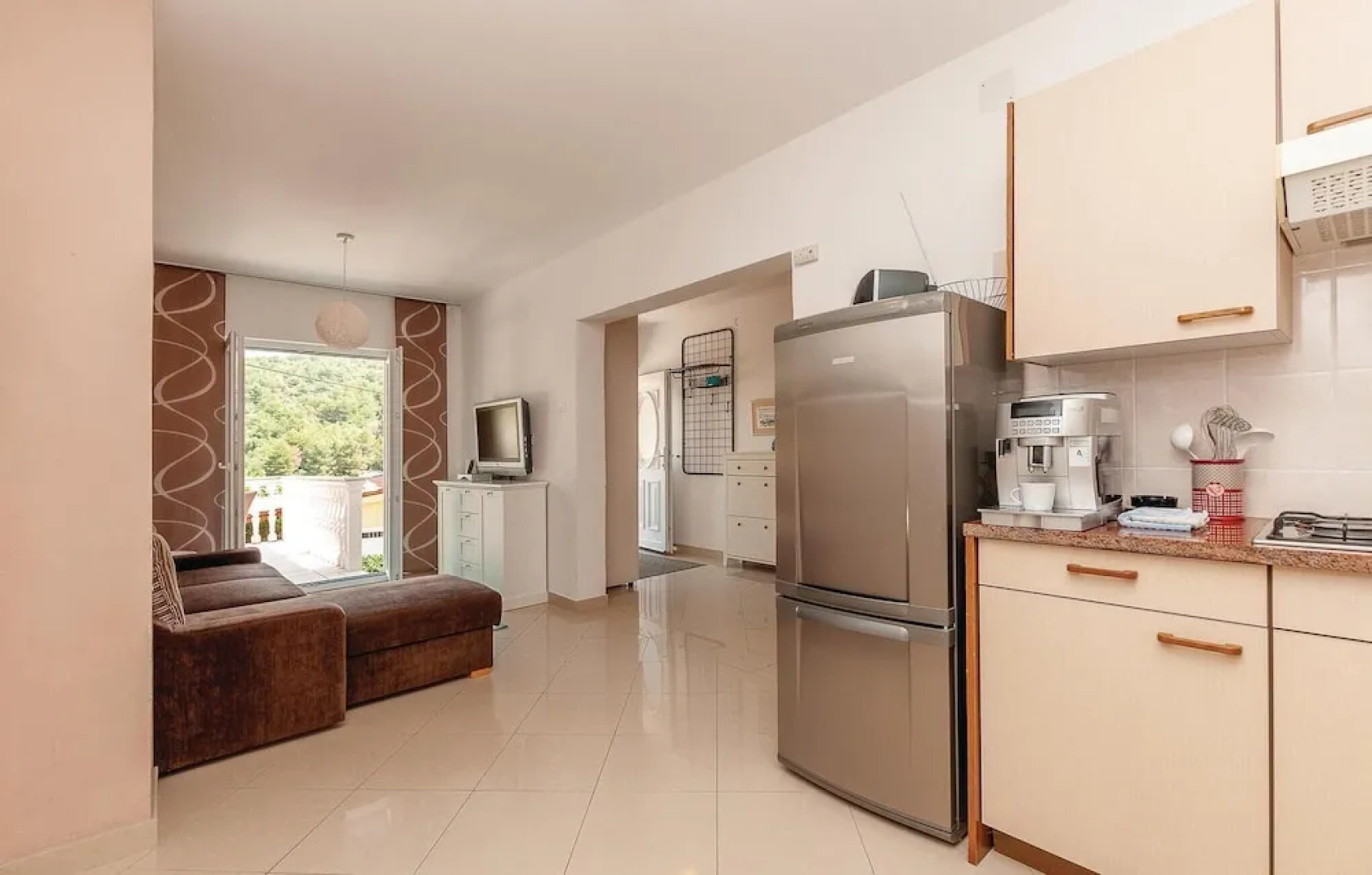 Beautiful Home in Pirovac With Wifi and 2 Bedrooms