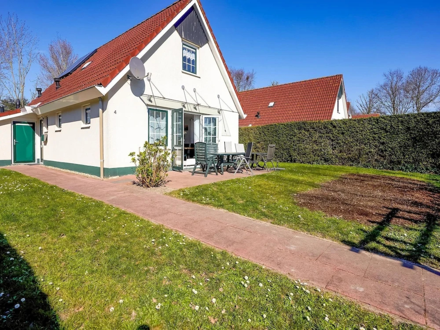 Detached Holiday Home near Veerse Meer & Marina