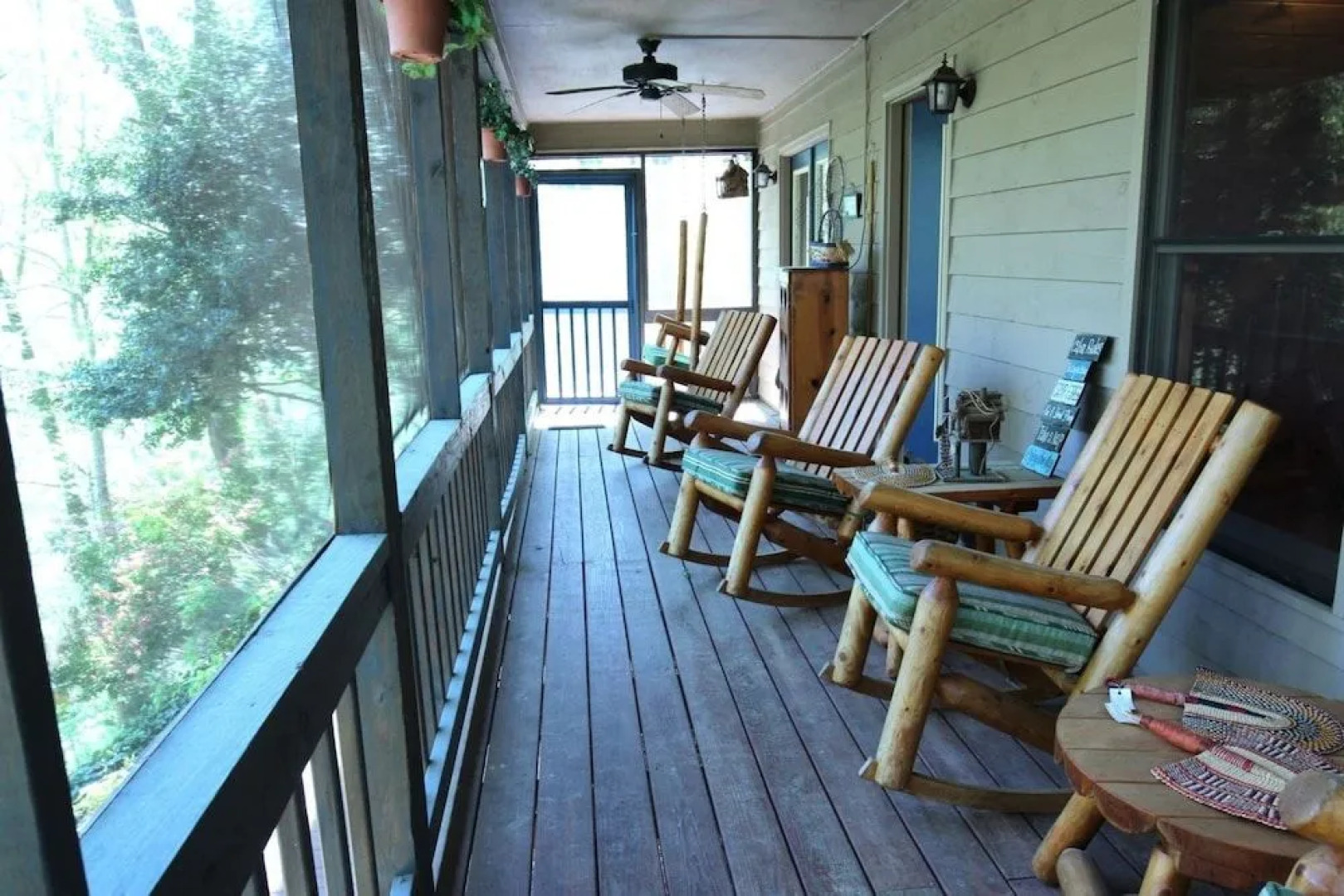 Hook Wine And Linger