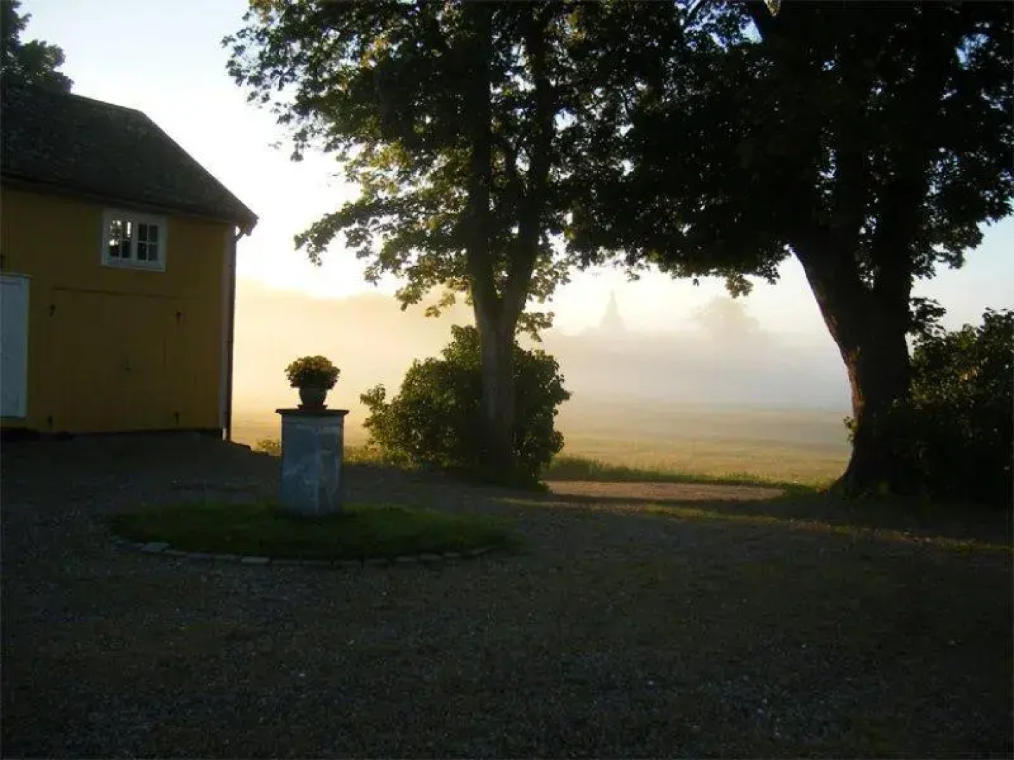 Hacksta Västergård B&B