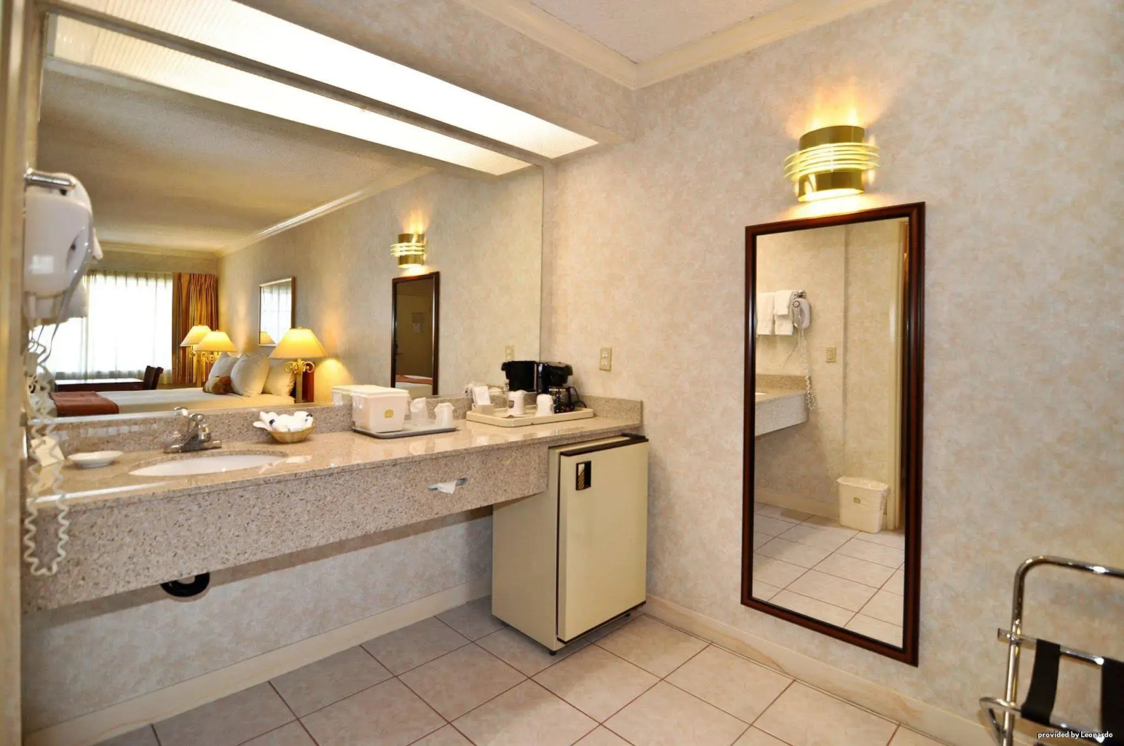 Best Western Orange Plaza