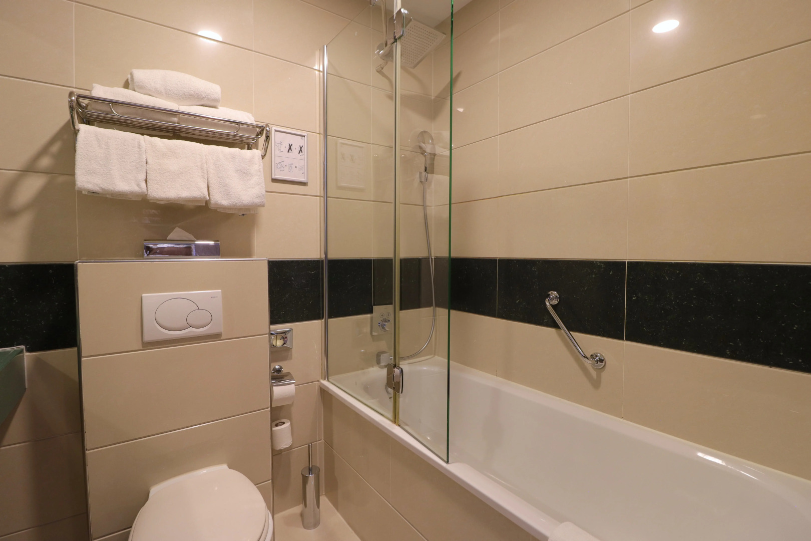 XO Hotels Blue Square