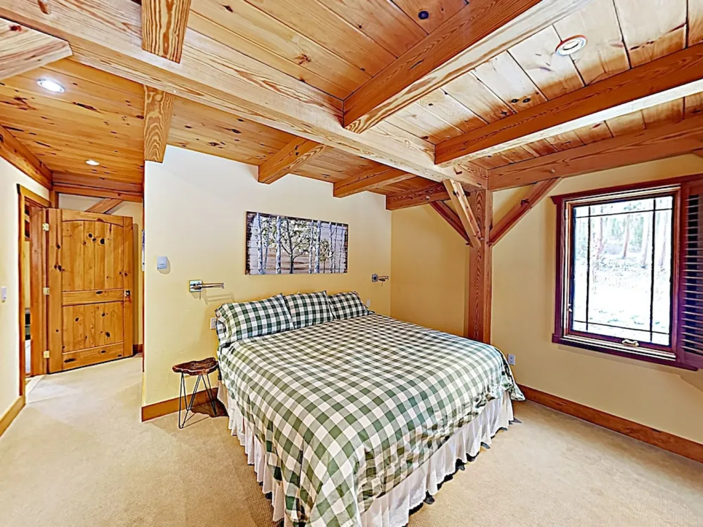 New Listing! Huge Lake-view Haven W/ 2-car Garage 3 Bedroom Cottage