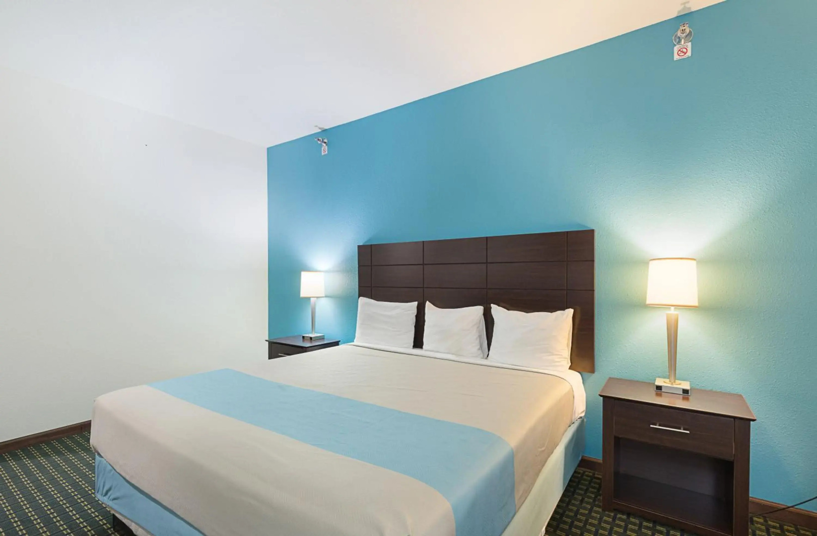 Budget Inn and Suites