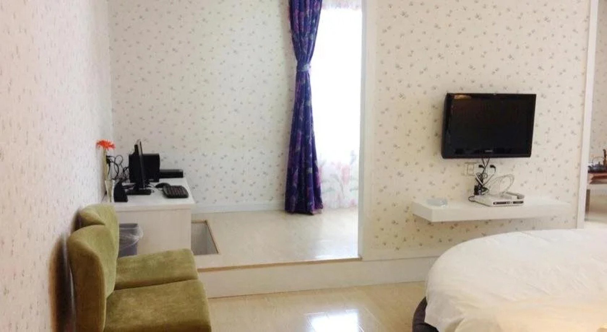 V. HOME Inn (Yangshuo West Street Branch)