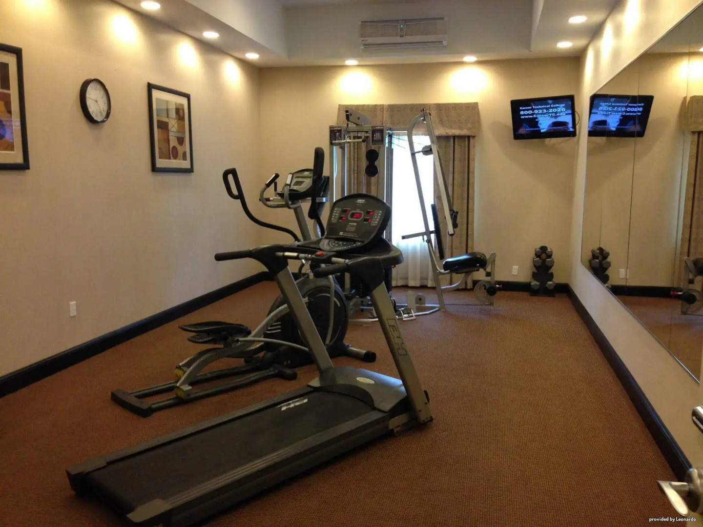 Red Roof Inn & Suites Longview