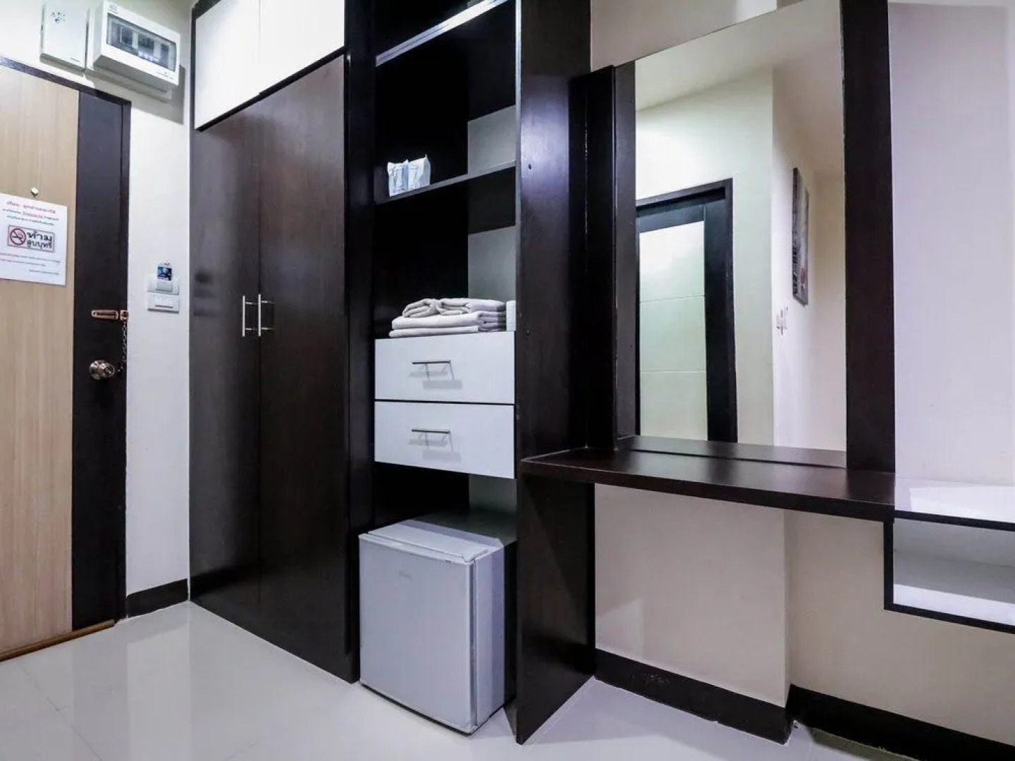 Nida Rooms Don Kaew 700 Years Stadium