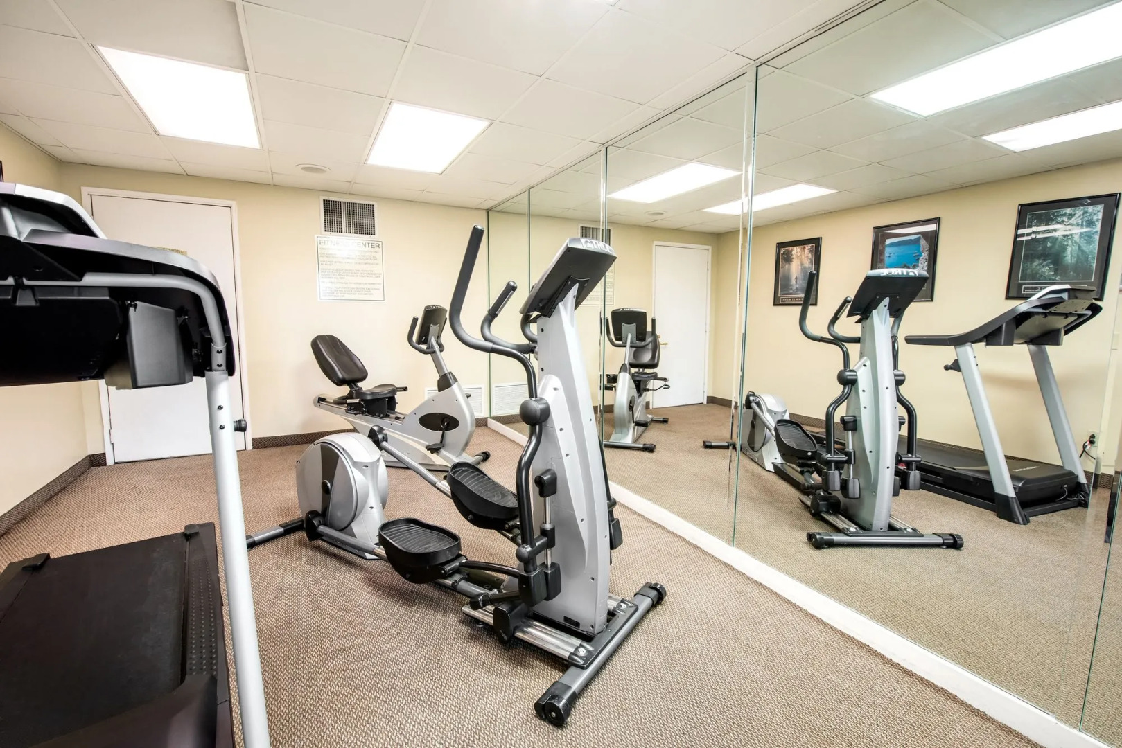 Grand Plaza Hotel Branson