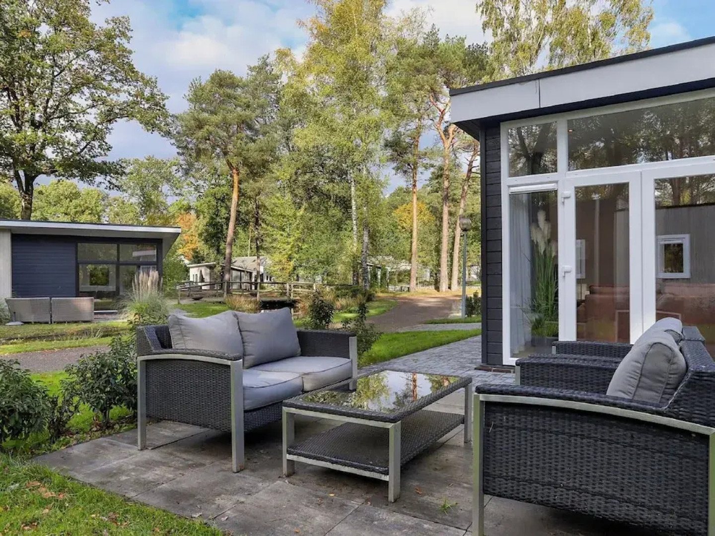 Modern Holiday Home at the Edge of the Forest