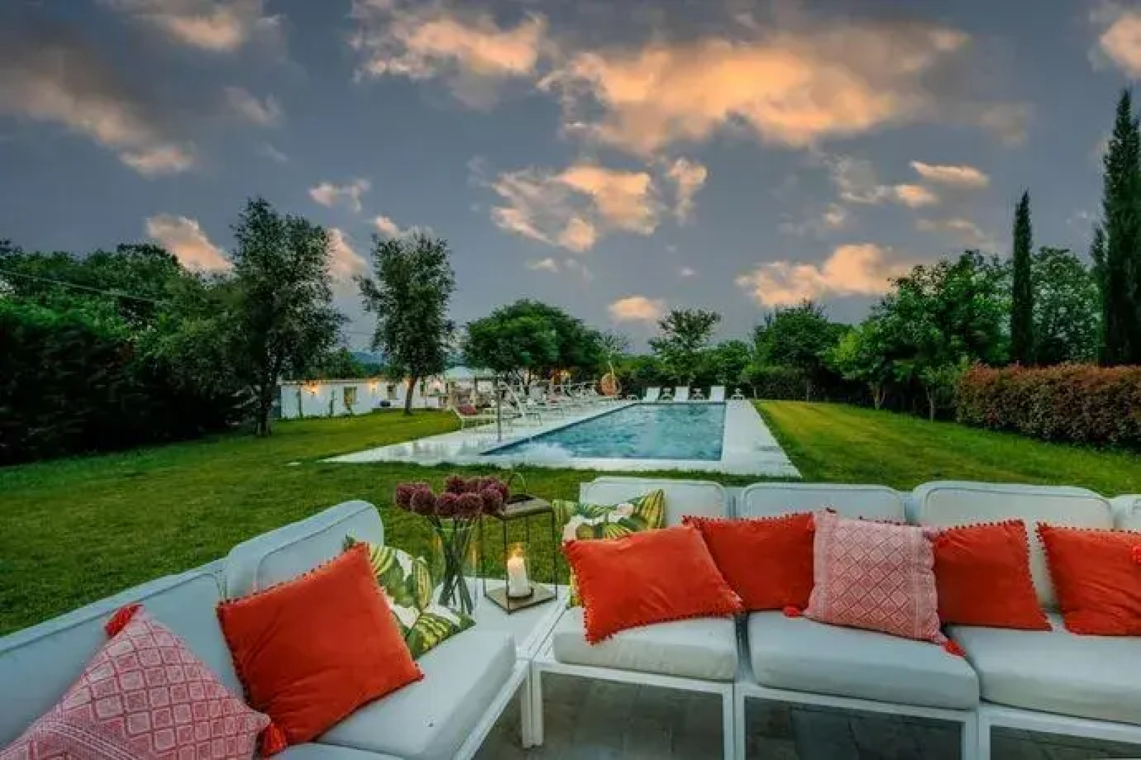 Villa Alpaca in Orentano