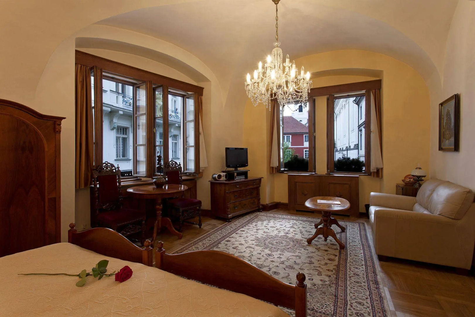 Aurus by Adrez Living