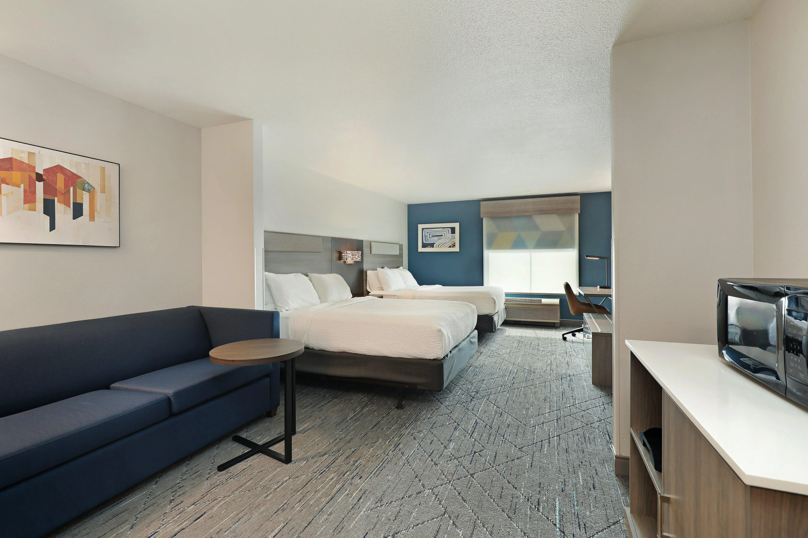 Holiday Inn Express & Suites New Berlin by IHG