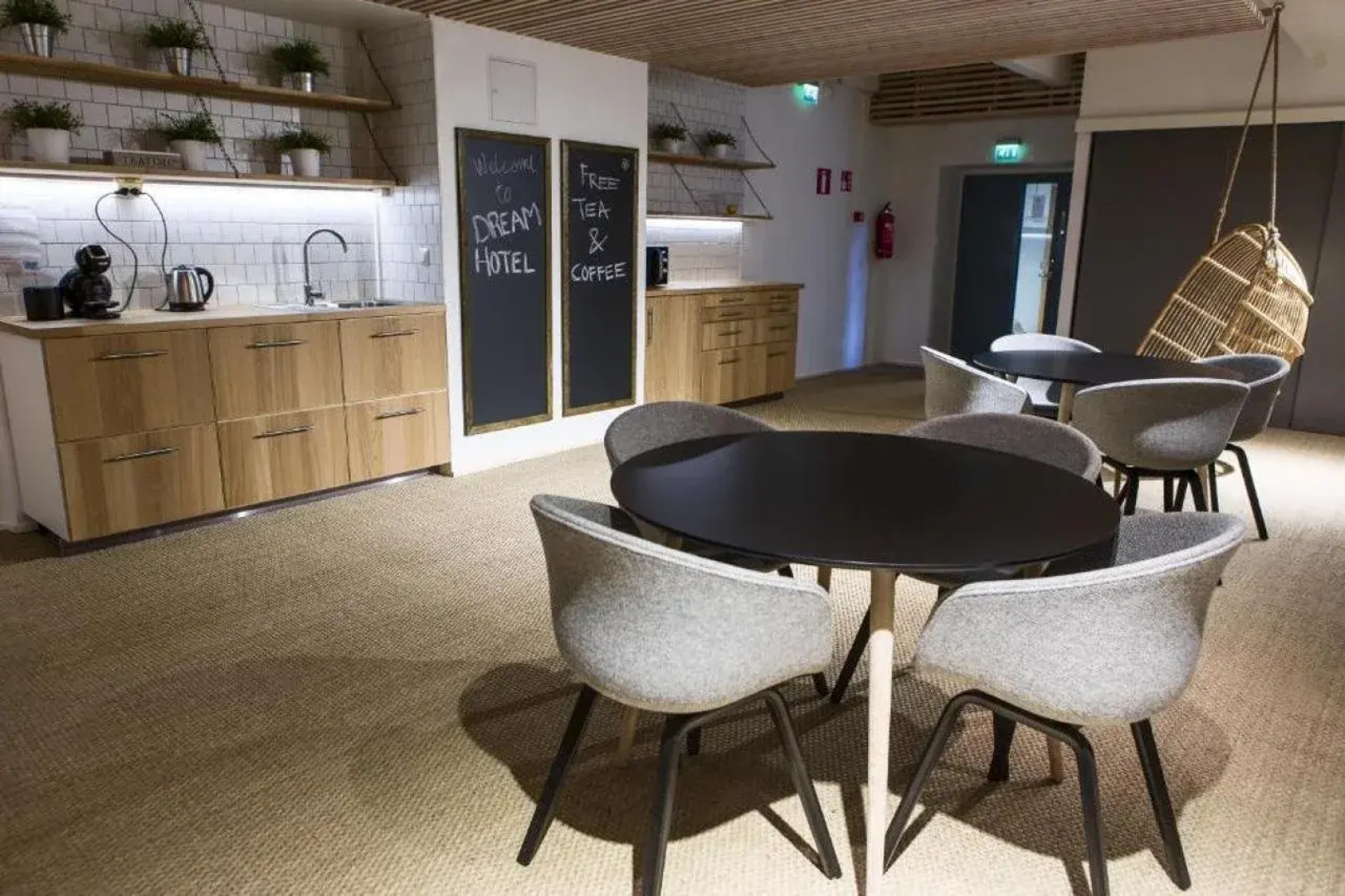 Dream Hostel & Hotel