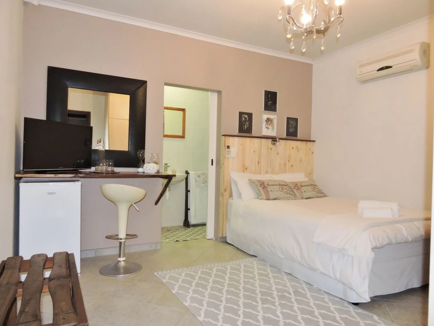 Exousia Bed and Breakfast