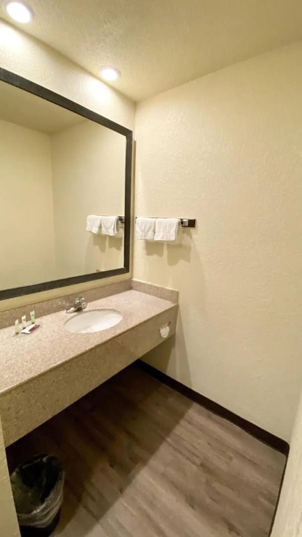 Travelers Inn Elizabeth City