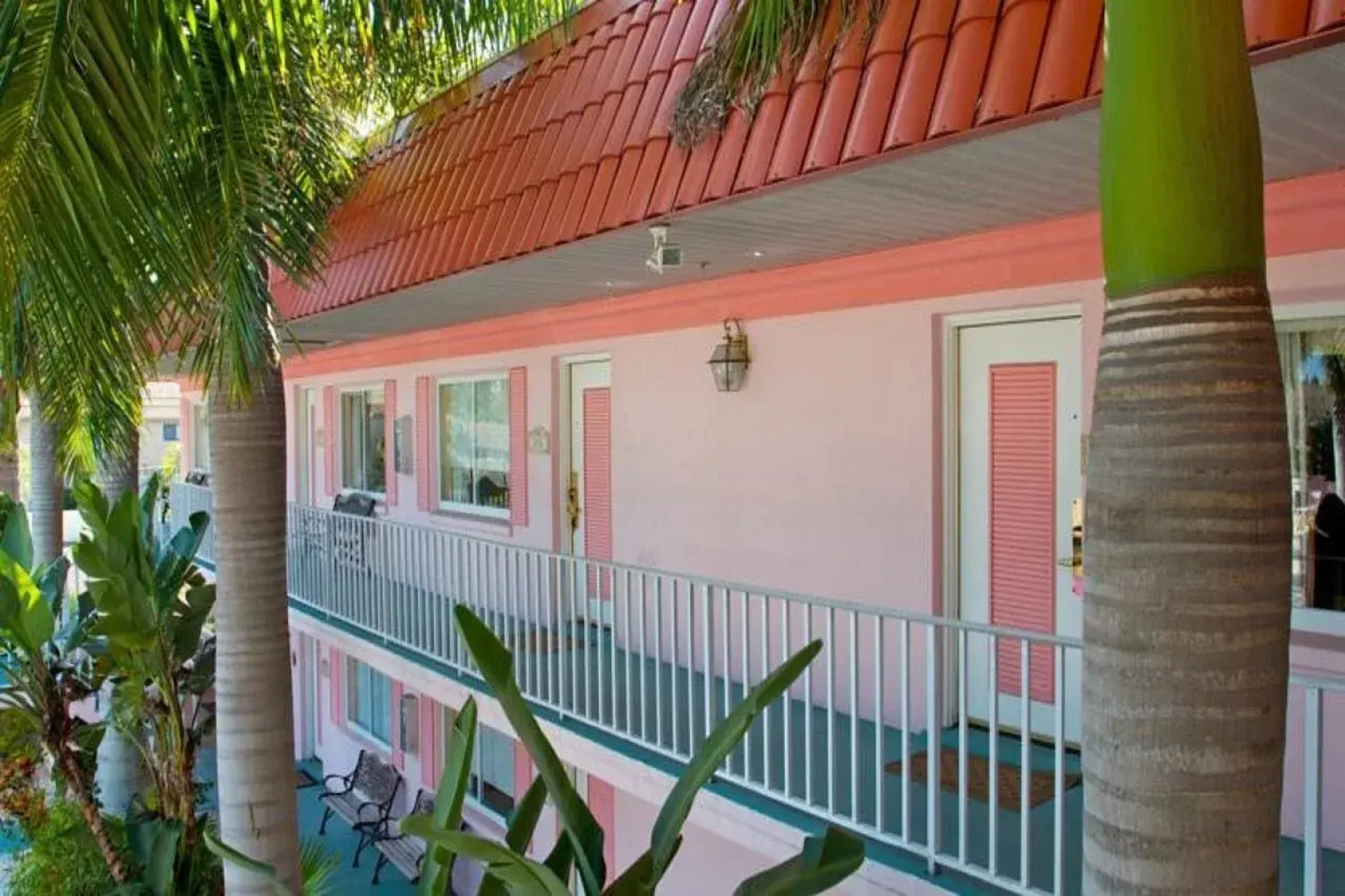 Hibiscus Suites - Gateway to Siesta Key