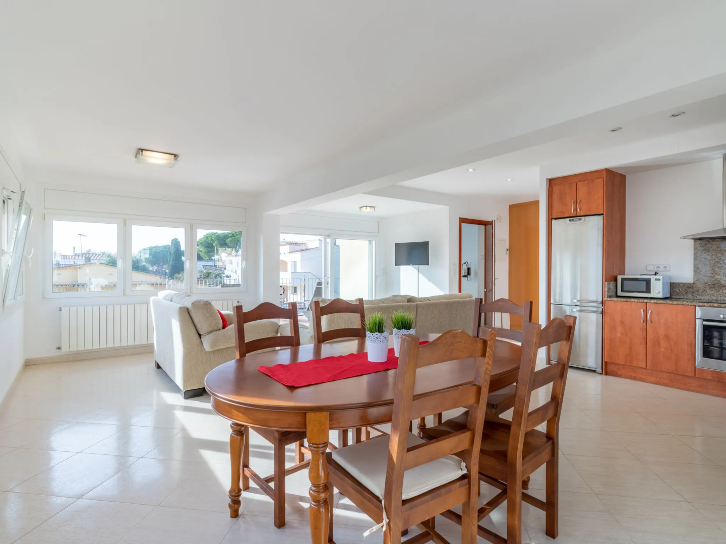 Holiday Home Requesens canal