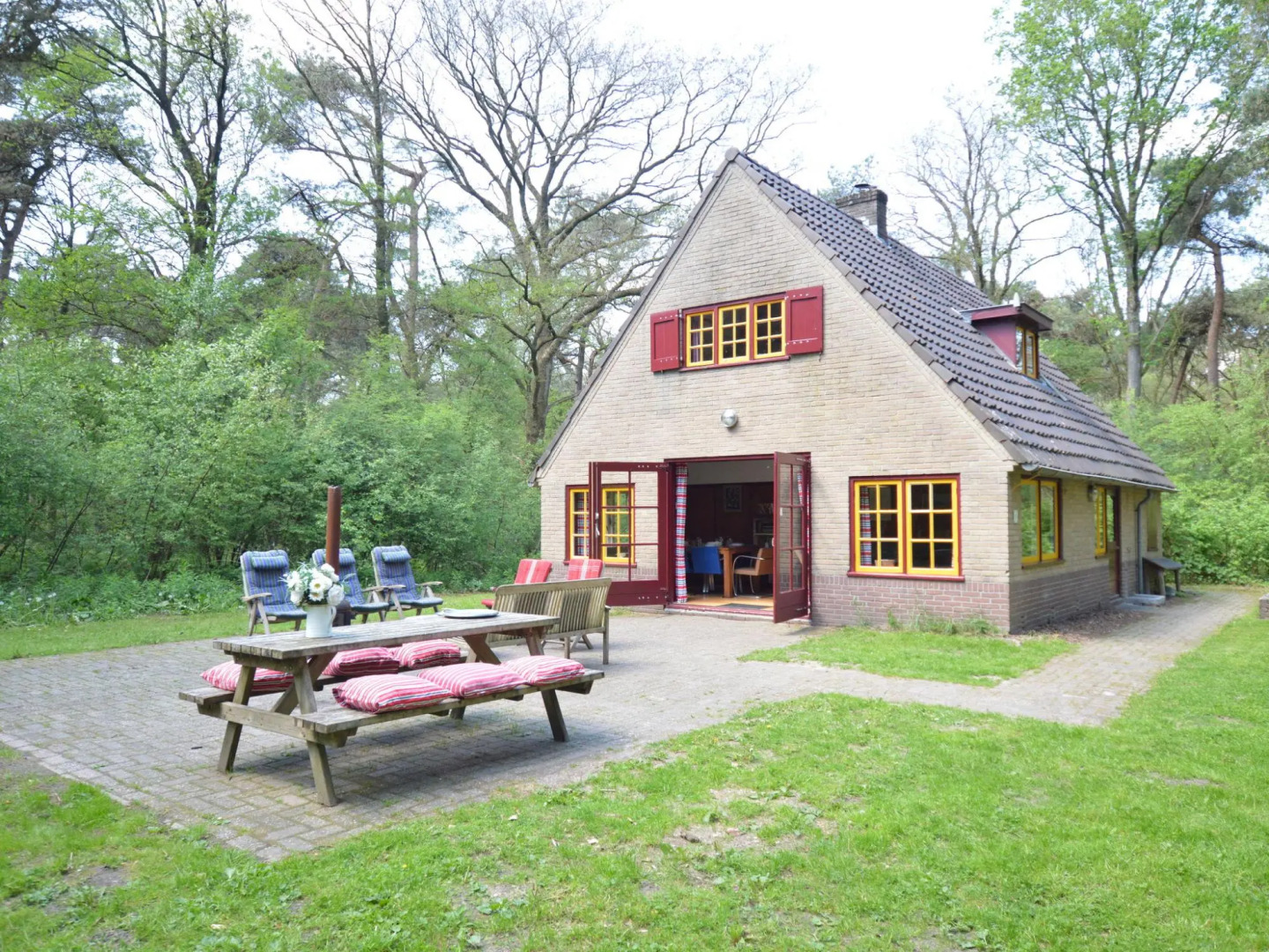 Cozy Holiday Home in Zuidwolde near Forest