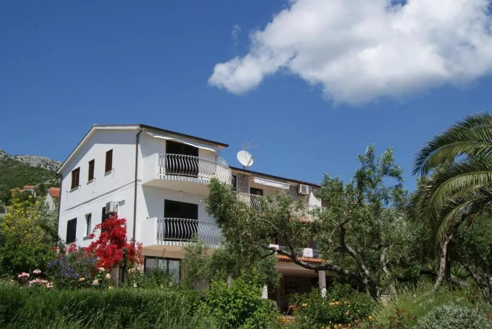 Apartmani Braco Caratan