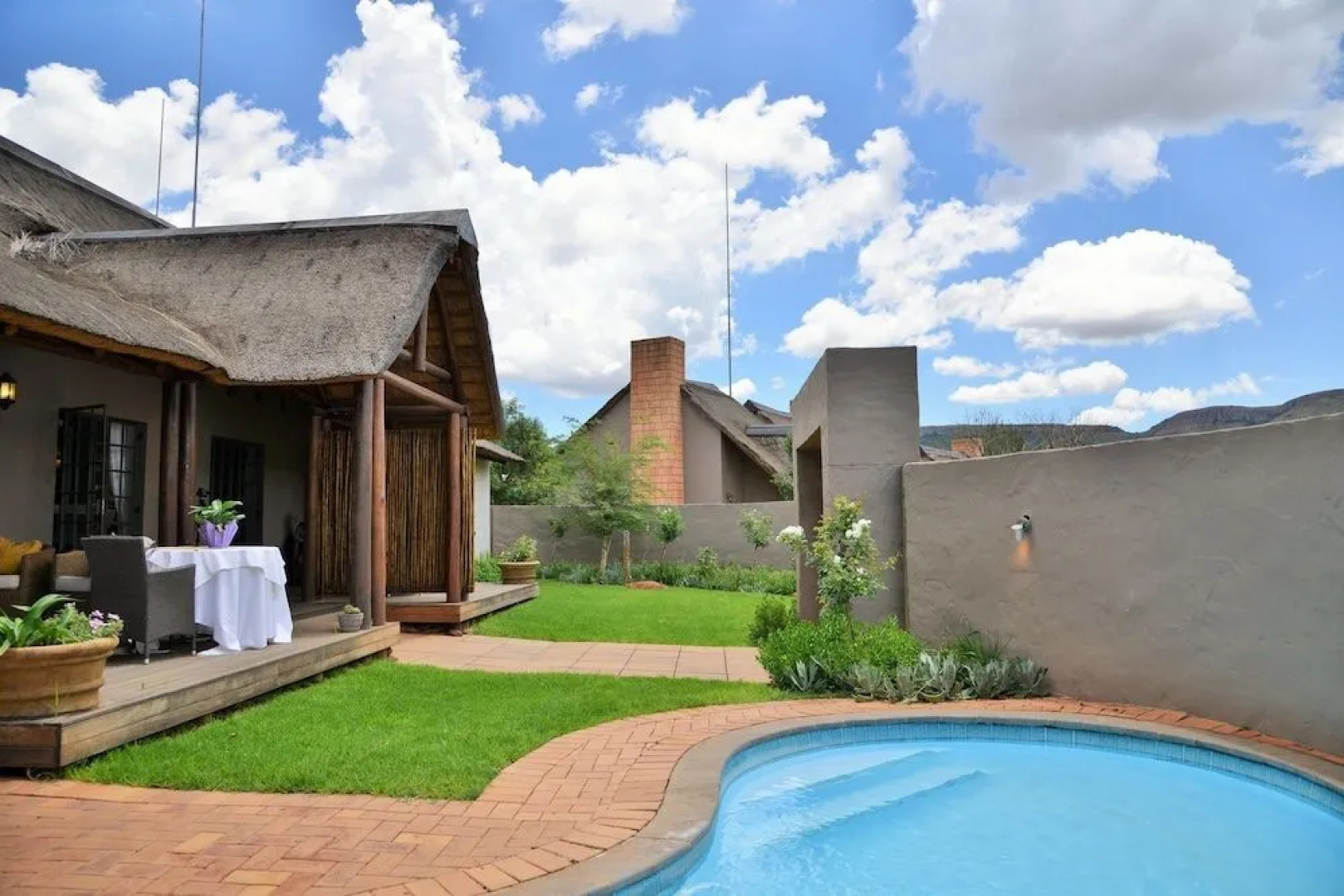 African Hills Safari Lodge & Spa