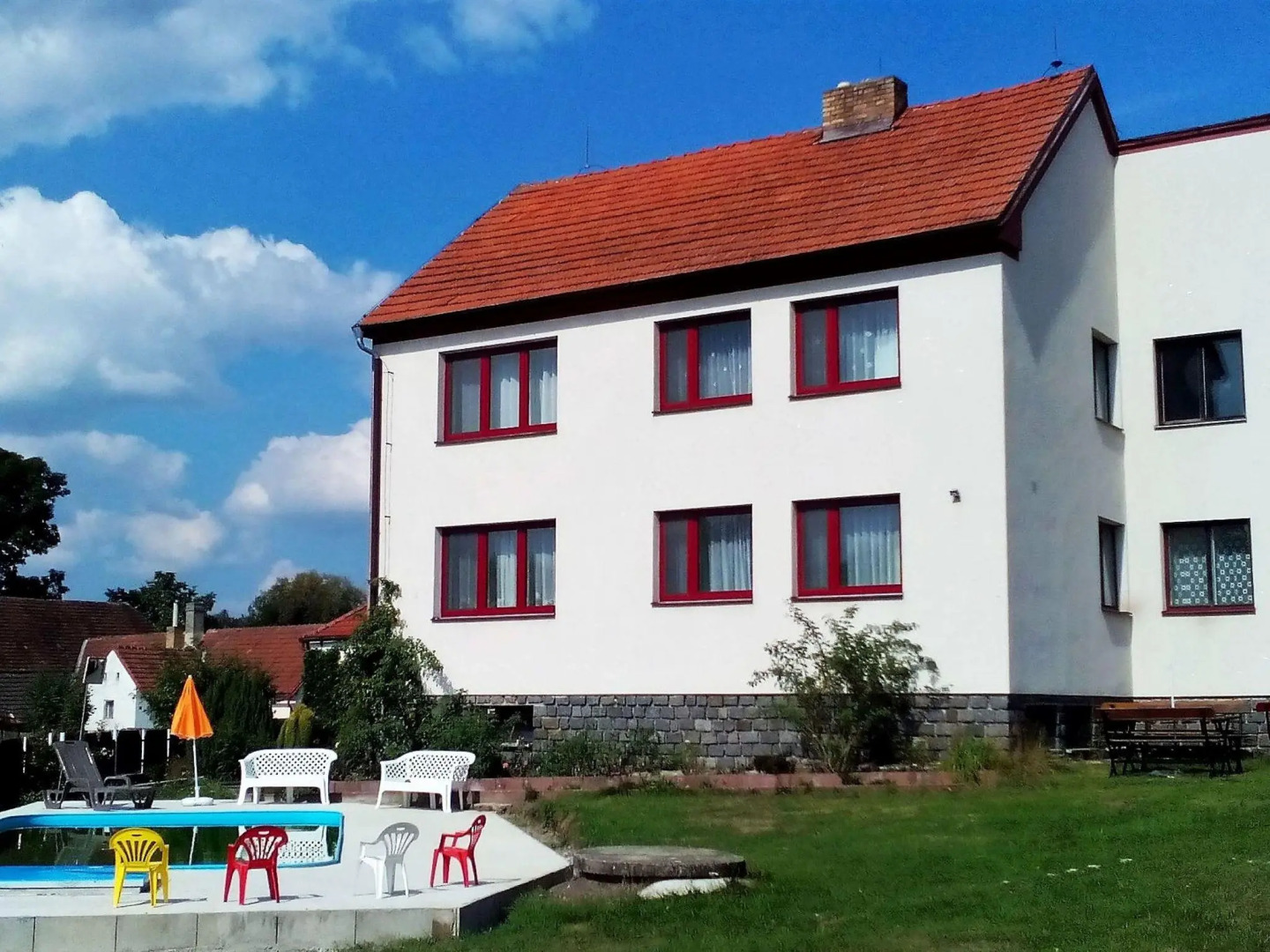 Spacious holiday home with 7 bedrooms and pool in South Bohemia