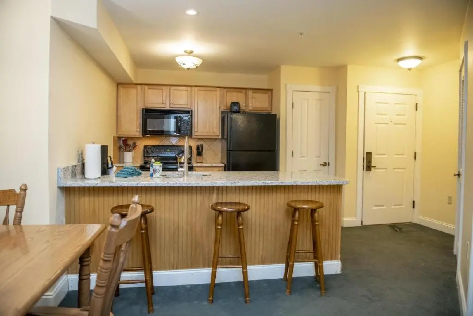 Seneca Unit 320 Deluxe Seneca 2 Bedroom, 2 Bath Condo