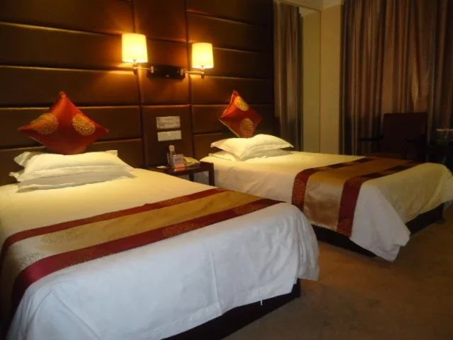 Hubei Yatingxuan Hotel