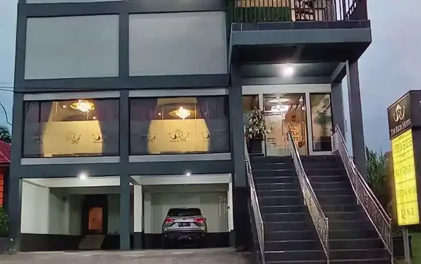 The Rich Hotel Penajam Town