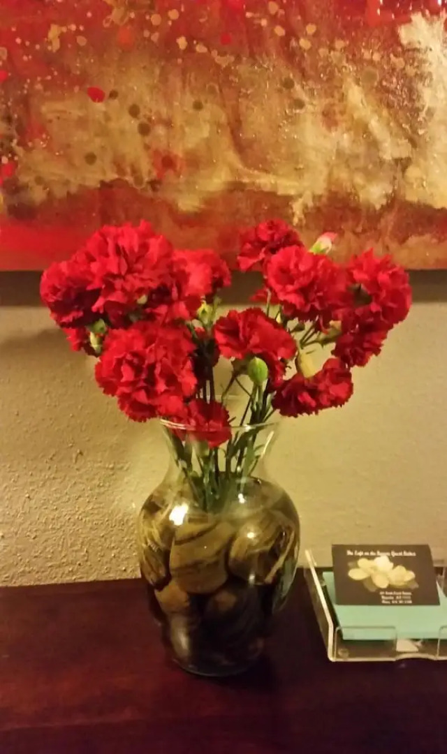 The Loft on the Square Guest Suites