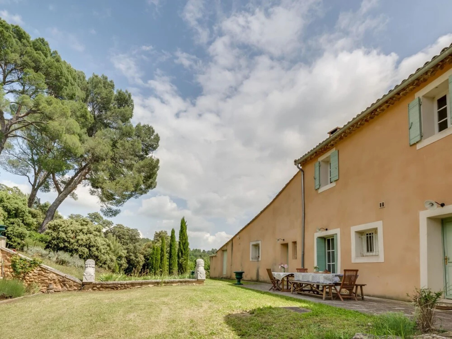 Secluded Holiday Home in Rustrel With Swimming Pool