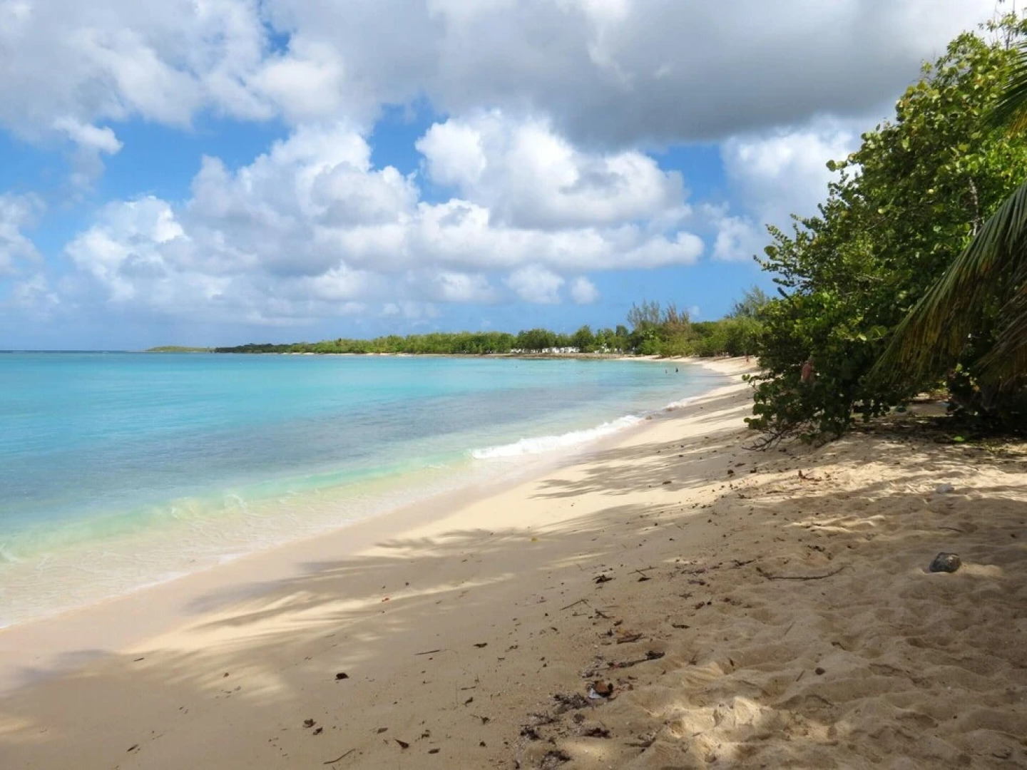 Apartment With 2 Bedrooms In Port Louis With Enclosed Garden And Wifi 3 Km From The Beach