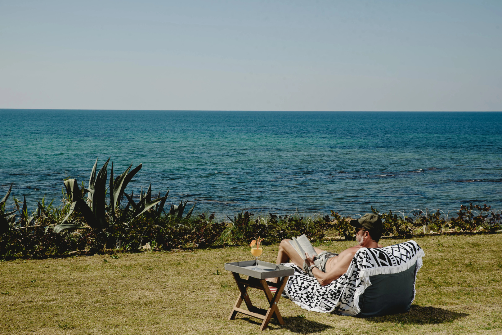 Mirazur Seafront Sunset Villa