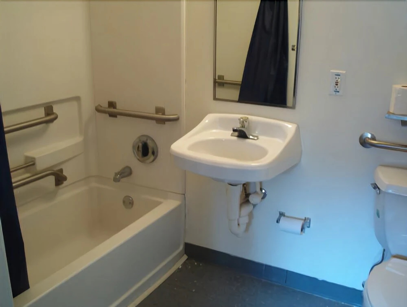 Budgetel Inn & Suites