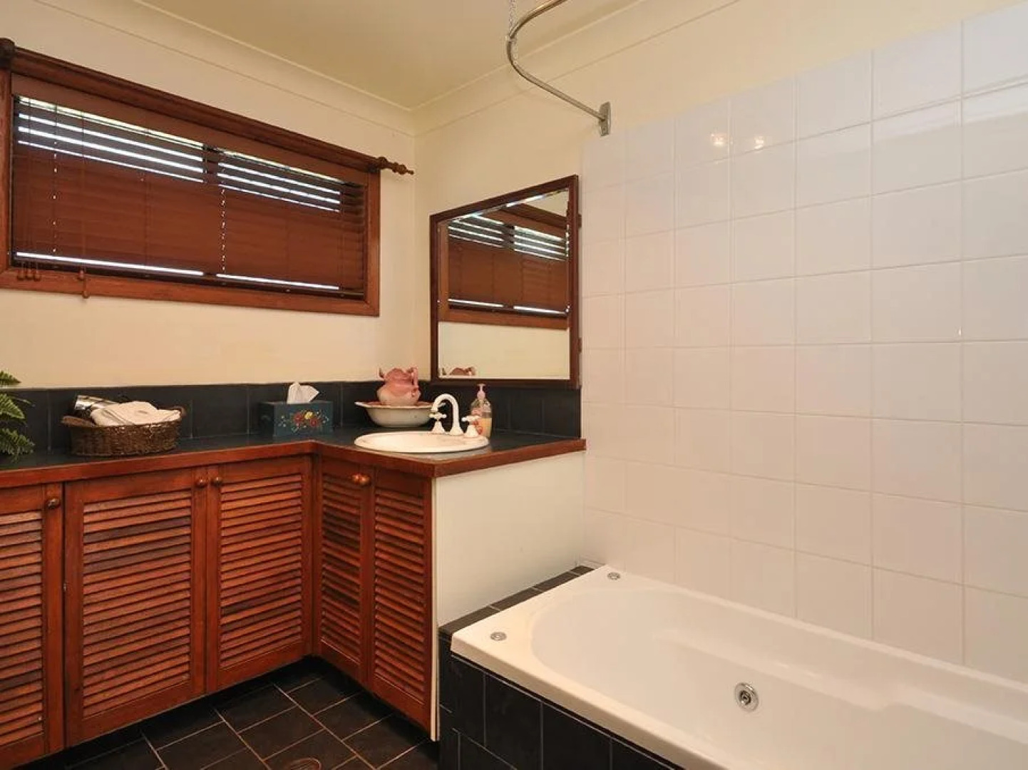 Talga Vines Vineyard Escape