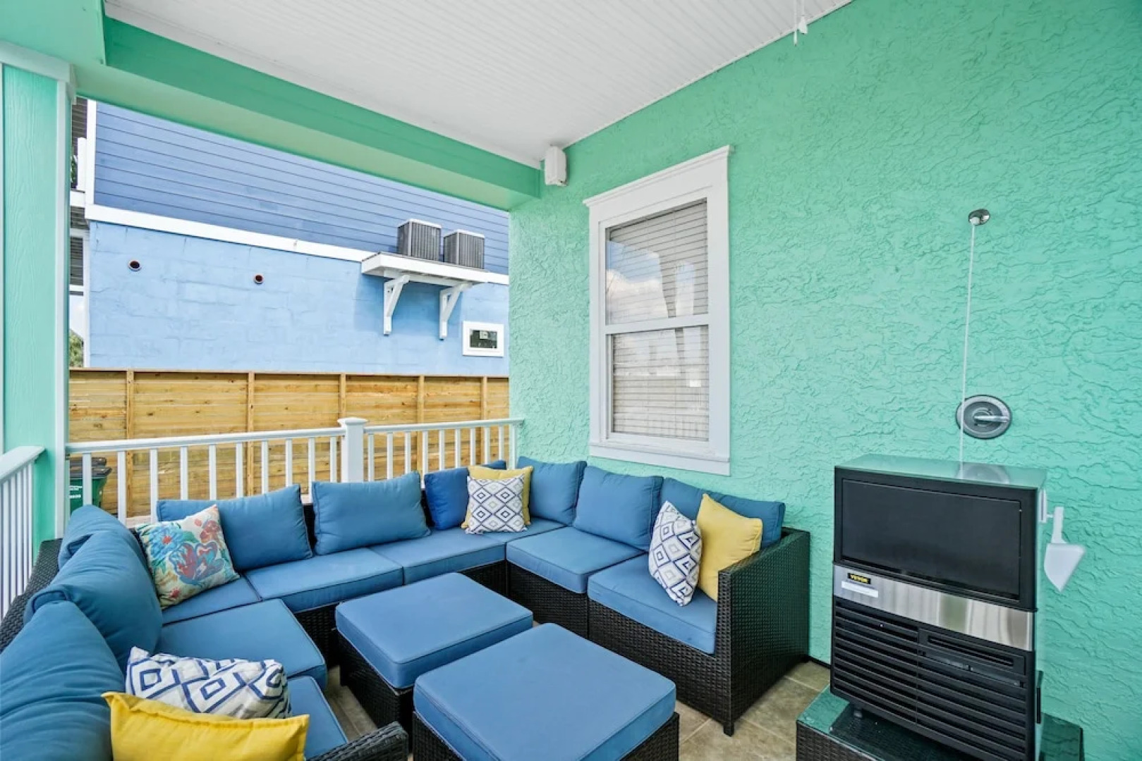 Beach House - Lazy Lagoon by PHG