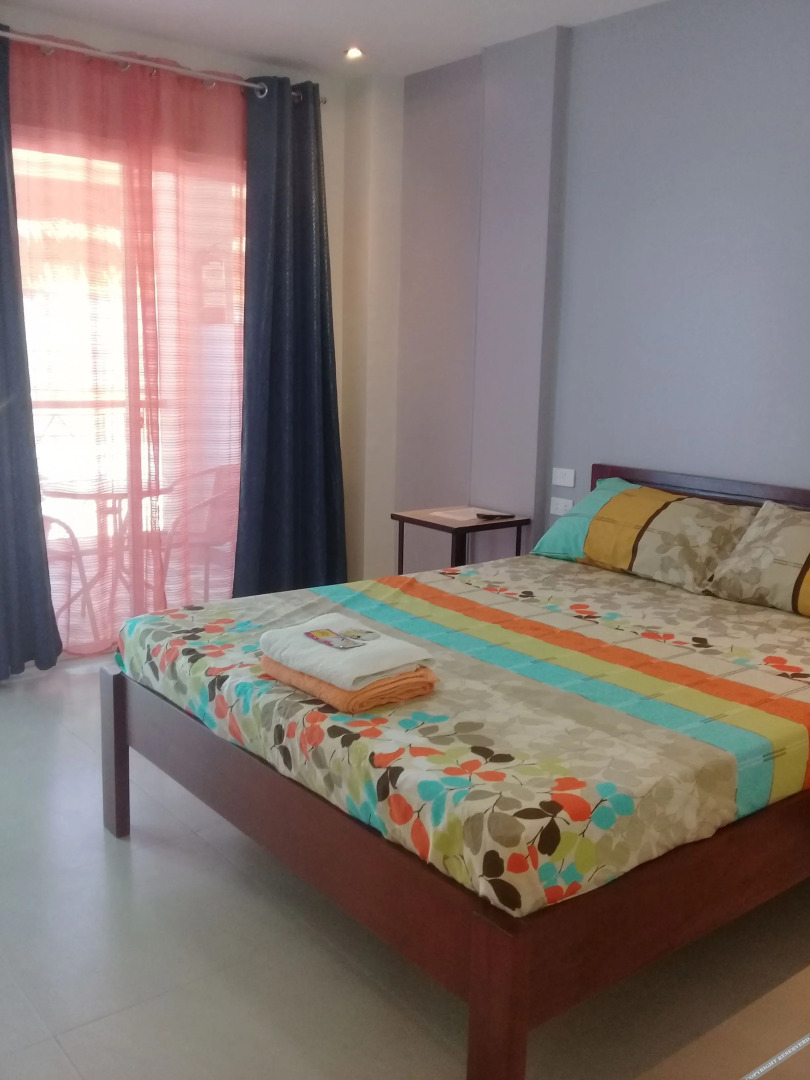 D&B Bluestar Beach Resort